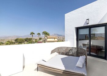 2 slaapkamer Chalet in Busot, Costa Blanca North - Te Koop Spanje